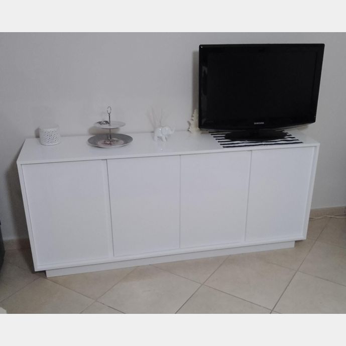Credenza Madia moderna con 4 ante in finitura bianco lucido