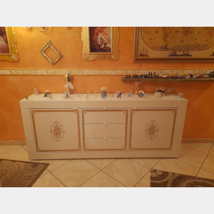 Nuova Credenza Moderna, Madia bianca laccata lucida, 2 ante e 3 cassetti con serigrafia oro