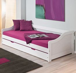 Divano letto con secondo letto ad estrazione, doghe incluse, colore bianco