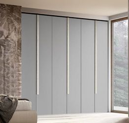 Armadio Grigio argento con maniglie Bianco altea, 6 ante battenti