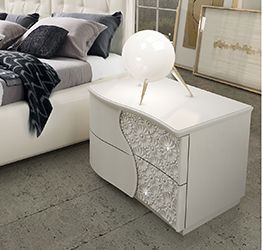 Comodino stile contemporaneo con 2 cassetti, bianco con inserti floreali