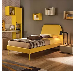 letto giallo imbottito