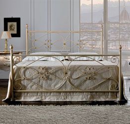 Letto matrimoniale in ferro Elettro, finitura Avorio antiquariato 