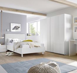 Cameretta moderna con letto in ecopelle bianco e armadio vertigo bianco H.230