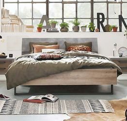 Letto Industry con testata ricurva in finitura Rovere e Grigio smoke