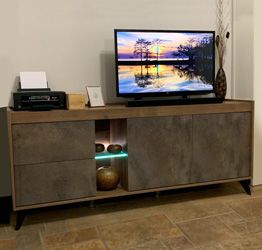 Credenza Mobile madia moderno con 2 ante, 2 cassetti e un vano a giorno 