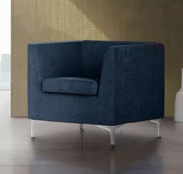 Poltrona di design, finitura Blu in tessuto sfoderabile