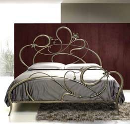 Letto in ferro battuto  Chopin, color marrone anticato oro, made in Italy