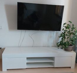 Conveniente Porta TV "Alba" Moderno di Design, Laccato Bianco Lucido