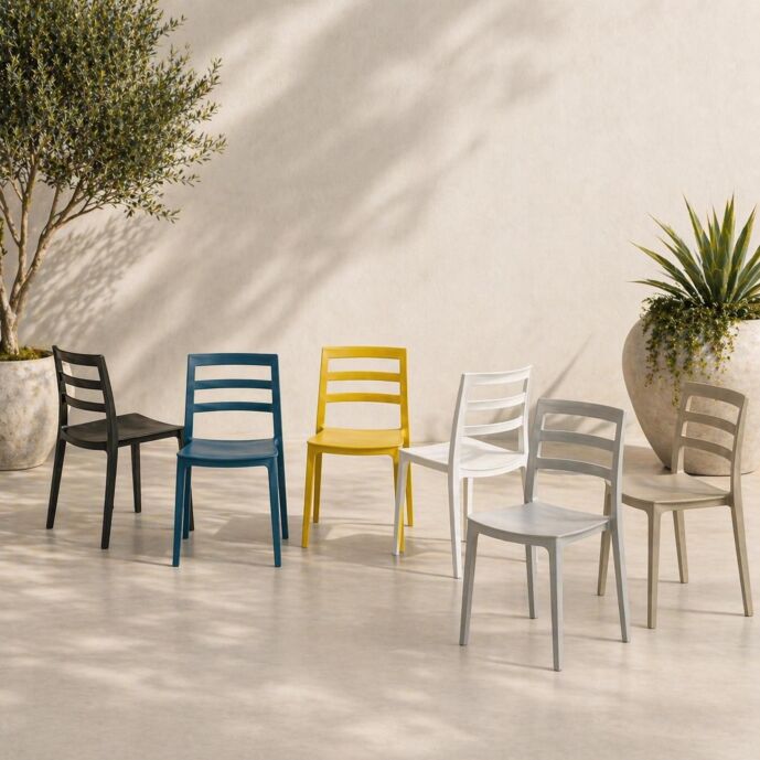 Sedia in polipropilene moderna, disponibile in diversi colori