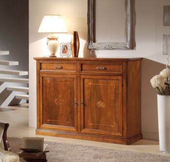 Credenzone in legno finitura bassano, con 2 porte intarsiati e 2 cassetti 150x113
