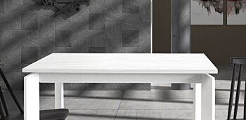 Tavolo dal design moderno in finitura bianca, 90x90