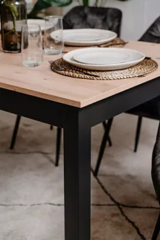 Tavolo allungabile stile nordico