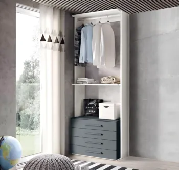 armadio con cassetti blu
