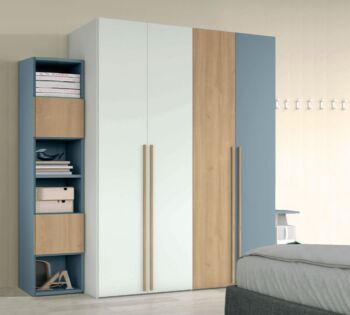 Armadio moderno con 4 ante battenti in finitura Bianco opaco, Royal oak e Cadaques