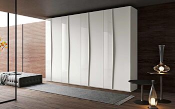 Armadio 8 ante Bianco lucido e opaco con maniglioni, design moderno