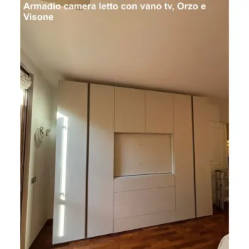 Armadio camera letto con vano tv, Orzo e Visone