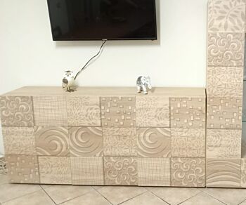 Madia con serigrafia, finitura rovere a 3 ante