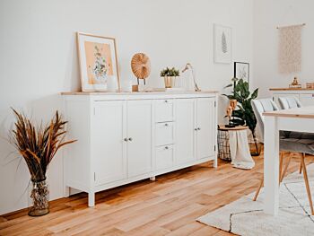 Madia credenza 4 ante, 3 cassetti in finitura bianco opaco con top in quercia