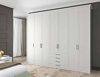 Armadio Classic con 7 ante battenti e 4 cassetti in finitura Bucaneve 