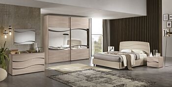 Camera da letto in finitura Olmo Perla e letto ecopelle sabbia, Made in Italy