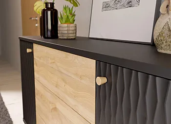 vetrina finitura rovere mauvella e nero