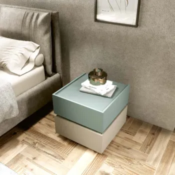 comodini con cassetti sovrapposti