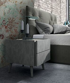 Coppia di comodini con piedini in finitura Metal grey