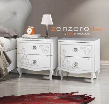 Eleganti Comodini con 2 cassetti e serigrafia argentata in finitura bianco 