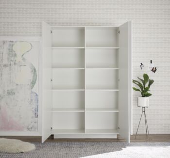 Soggiorno bianco con tavolo, credenza e colonna in finitura Bianco laccato lucido