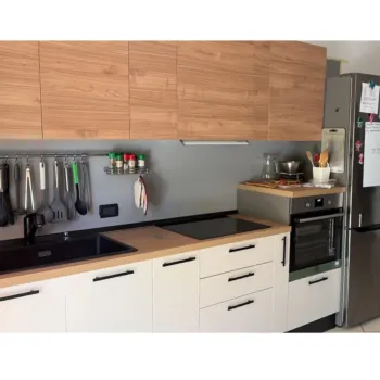 cucina bloccata orzo e grigio