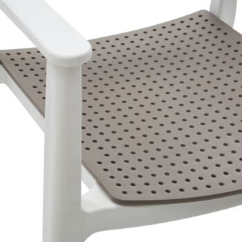 Poltrona colore bianco e marrone