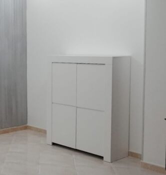 ACQUISTA ANCHE TU Madia alta laccata bianco opaco a 4 ante e maniglia a gola