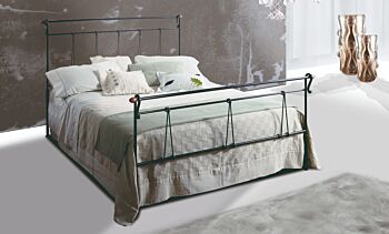 Letto matrimoniale Sirius  in ferro battuto in finitura Nero satinato