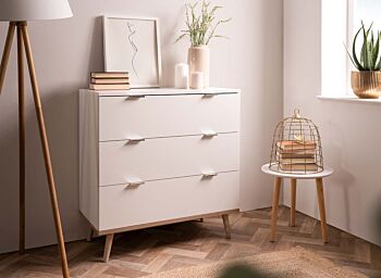 Comò moderno in finitura bianco con piedi in legno