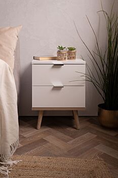 Coppia di Comodini in finitura bianco con piedi in legno