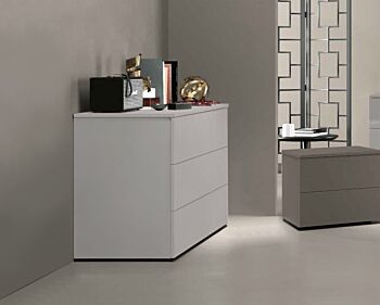 Comò moderno a 3 cassetti in finitura Grigio Seta