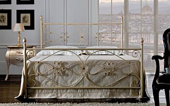 Letto matrimoniale in ferro Elettro, finitura Avorio antiquariato 