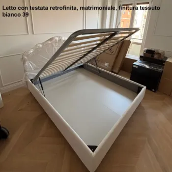 Letto con testata retrofinita, matrimoniale, finitura tessuto panna