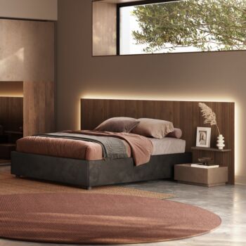 Letto matrimoniale con testiera cannettata Mercure, giroletto velluto Fumo