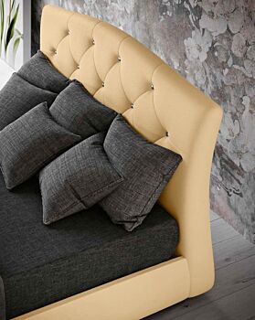 Letto matrimoniale testata retrofinita, ecopelle Panna con swarovsky