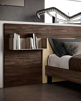 Moderno letto matrimoniale in finitura noce moro con inserto tessuto crema