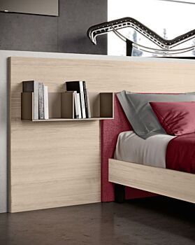 Letto matrimoniale con inserto tessuto in testata, finitura Olmo natura e Bordeaux