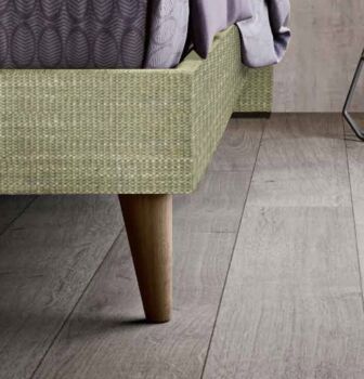 Letto matrimoniale king size con piedini, testata retrofinita Verde