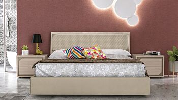 Camera da letto completa, finitura Olmo Perla e letto ecopelle sabbia, Made in Italy