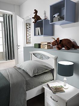 Cameretta shabby 01 con armadio, letto e comodino, finitura Bianco frassinato