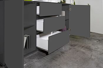 Credenza di design in finitura antracite laccato lucido con tre cassetti e due sportelli