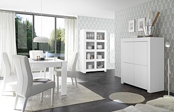Sala di design composta da Madia alta, Libreria e Tavolo, finitura bianco opaco