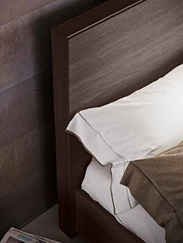 Letto matrimoniale king size 180 x 200 legno, finitura Noce Moro