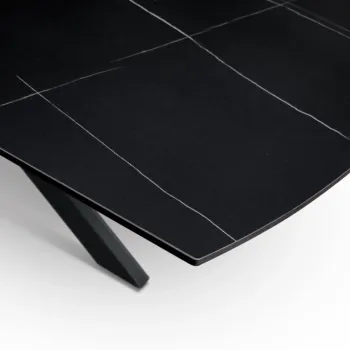 Tavolo moderno 150 x 90 cm, con piano in ceramica finitura Marmo Nero 